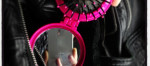 Blick in Holly's Handtasche