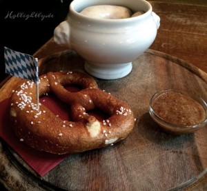 Brezen und Weisswurst